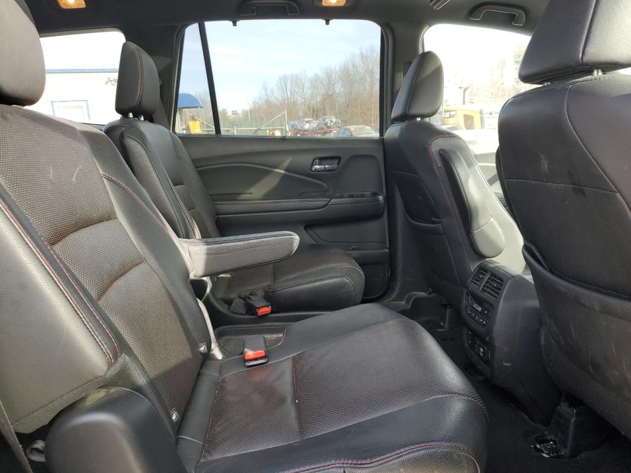 2021 Honda Pilot VIN 5FNYF6H78MB067703 Copart auction photo, front end / side damage thumbnail 11