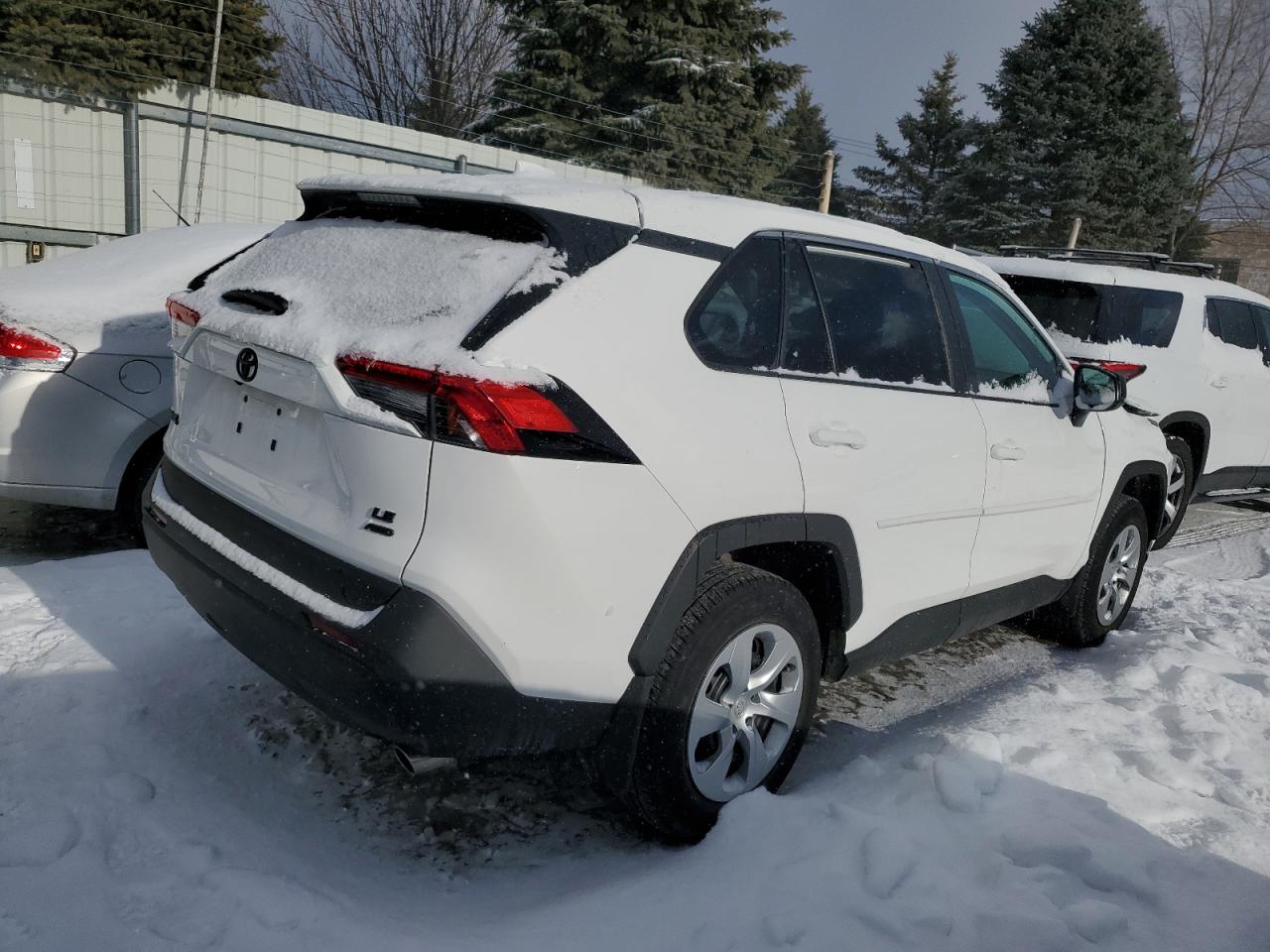 2022 Toyota RAV 4 VIN 2T3F1RFV9NC321506 Copart auction photo, front end damage thumbnail 3