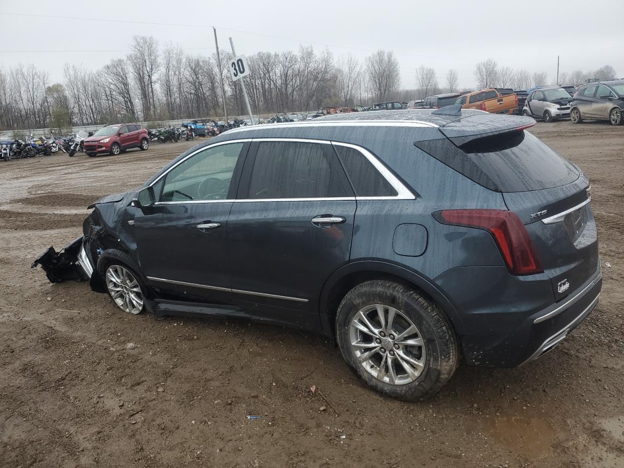 2020 Cadillac XT5 VIN 1GYKNDRS7LZ226147 Copart auction photo, front end damage thumbnail 2