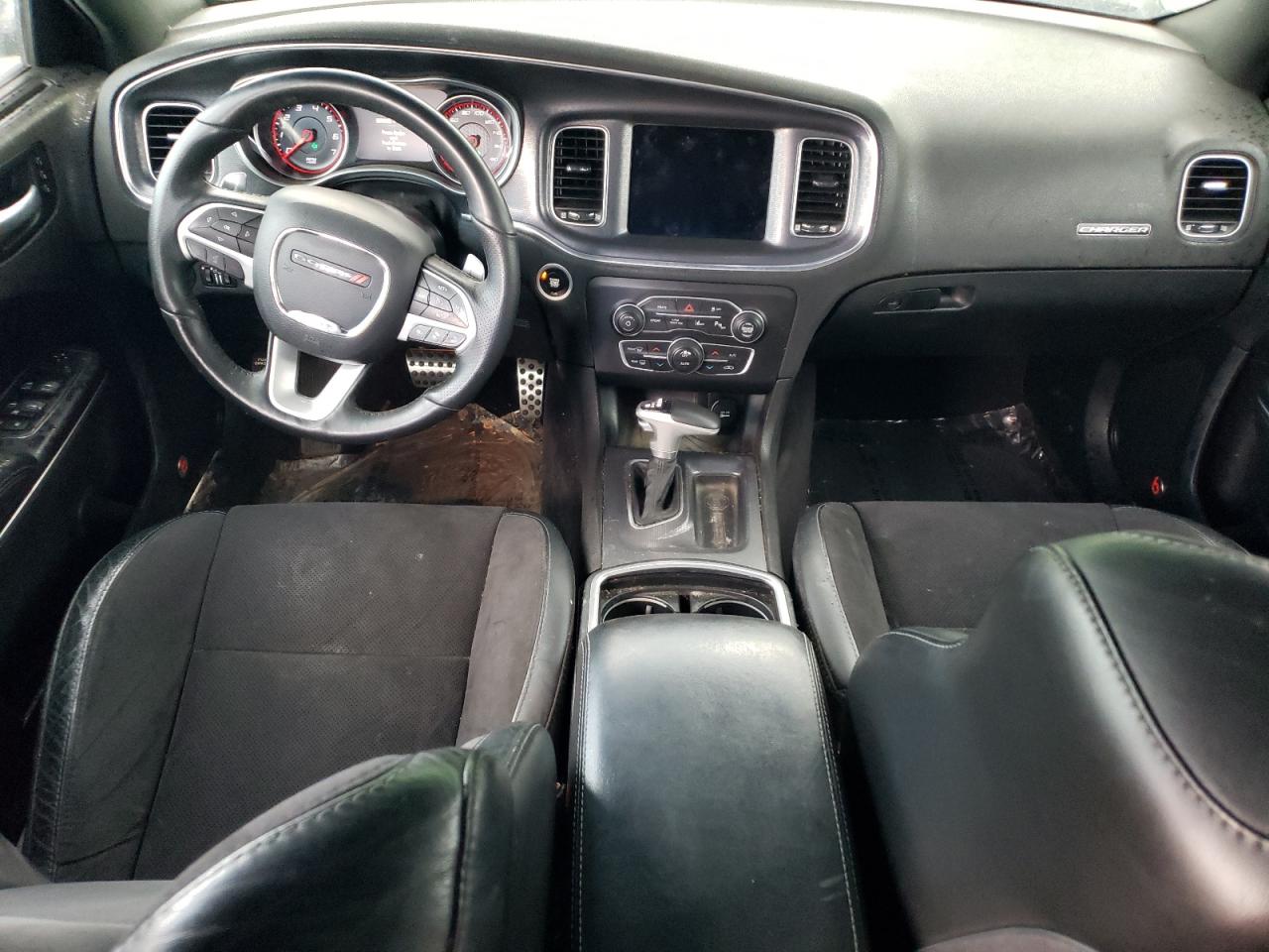 2017 Dodge Charger VIN 2C3CDXGJ3HH615730 Copart auction photo, minor dent/scratches damage thumbnail 8