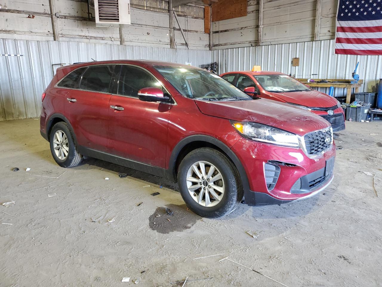 2019 KIA Sorento VIN 5XYPG4A50KG470456 Copart auction photo, rear end / side damage thumbnail 4