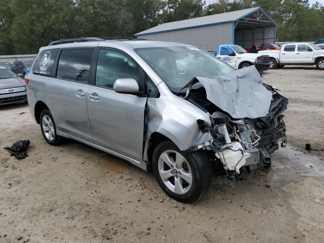 2019 Toyota Sienna VIN 5TDKZ3DC7KS019908 Copart auction photo, front end damage thumbnail 4