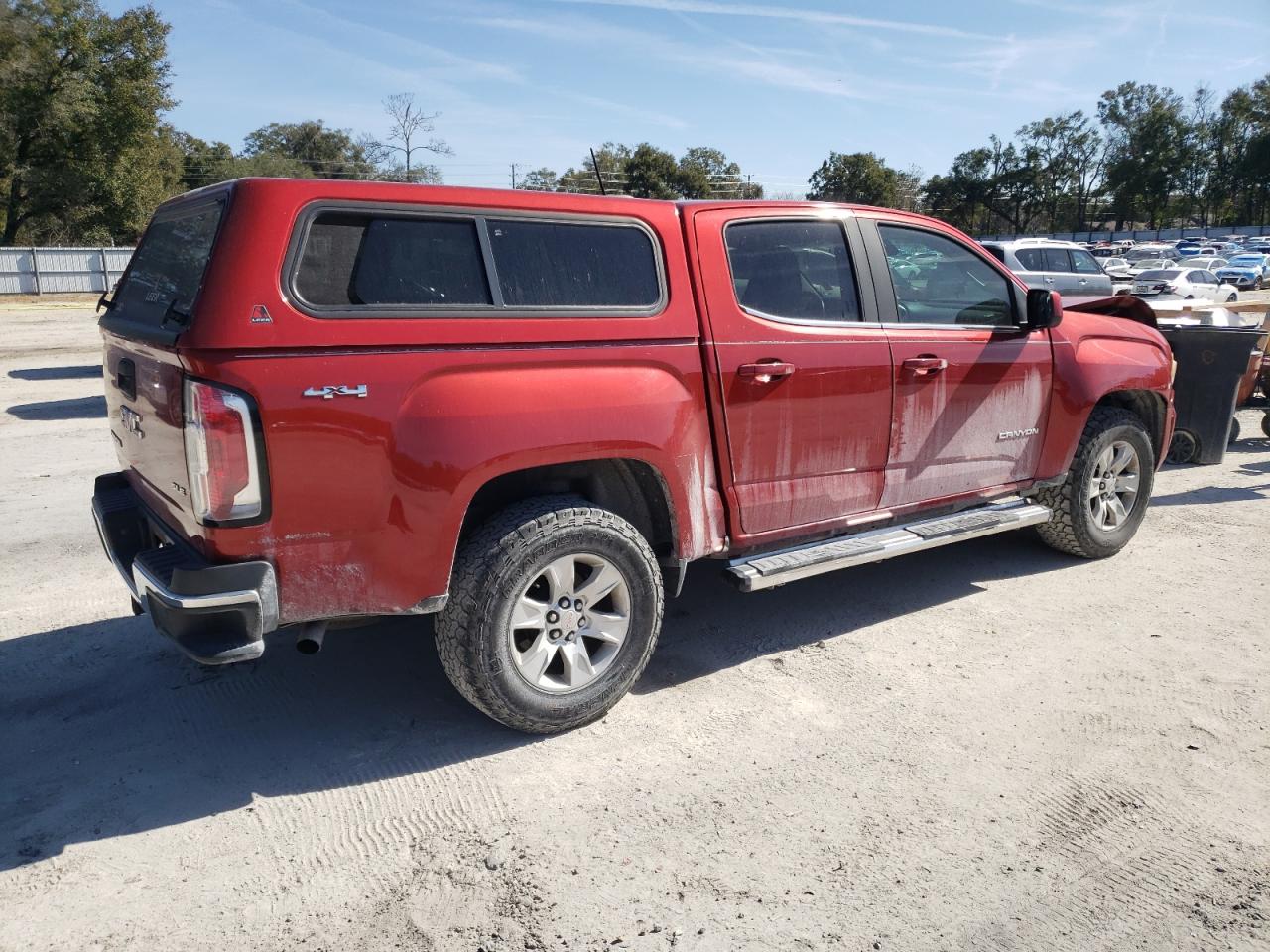 2016 GMC Canyon VIN 1GTG6CE37G1161080 Copart auction photo, front end / minor dent/scratches damage thumbnail 3
