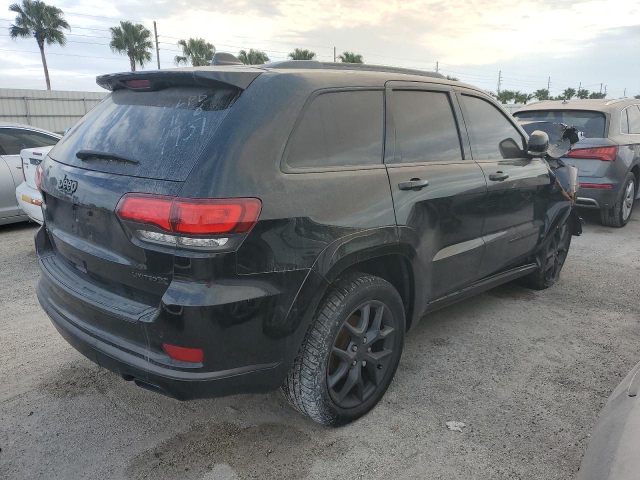 2020 Jeep Grand Cherokee VIN 1C4RJFBGXLC184951 Copart auction photo, front end damage thumbnail 3