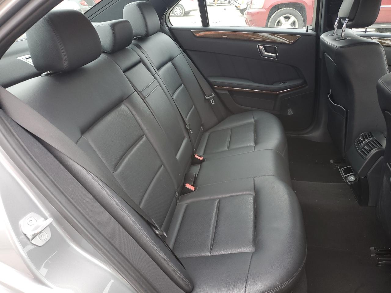 2010 Mercedes-Benz E-klasse VIN WDDHF5GB2AA252646 Copart auction photo, front end / minor dent/scratches damage thumbnail 11