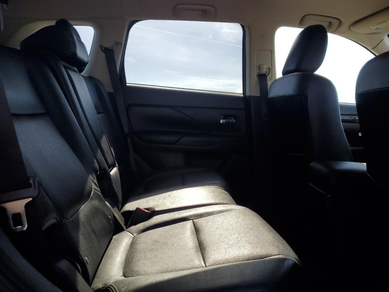 2018 Mitsubishi Outlander VIN JA4AZ3A32JZ004806 Copart auction photo, front end damage thumbnail 12