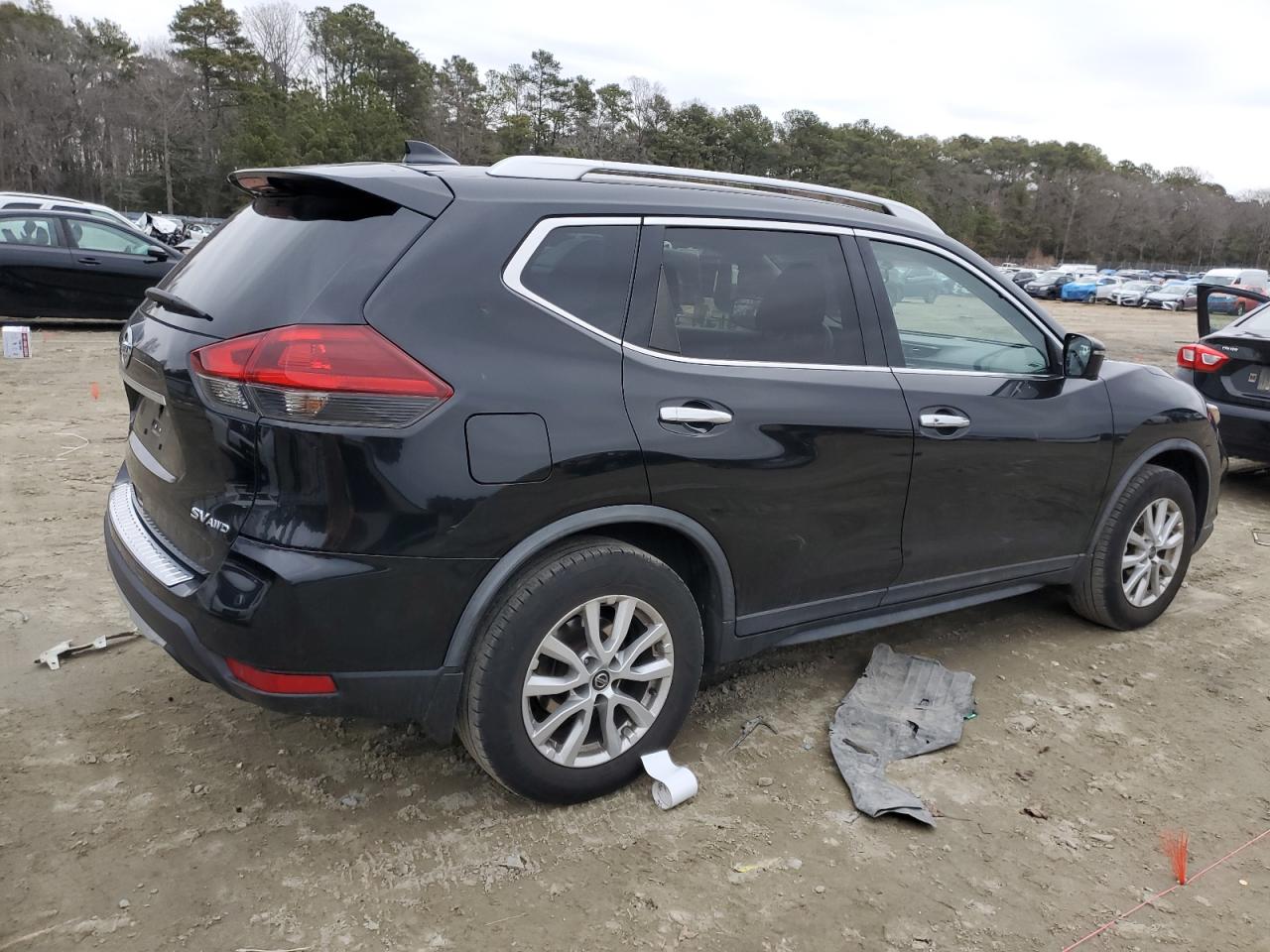 2018 Nissan Rogue VIN KNMAT2MV2JP609886 Copart auction photo, front end / minor dent/scratches damage thumbnail 3