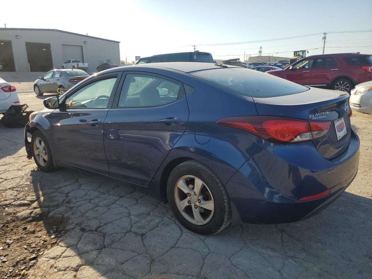 2015 Hyundai Elantra VIN 5NPDH4AE8FH650976 Copart auction photo, side / minor dent/scratches damage thumbnail 2