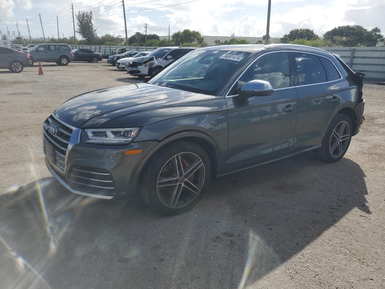 2018 Audi SQ5 VIN WA1A4AFY5J2114362