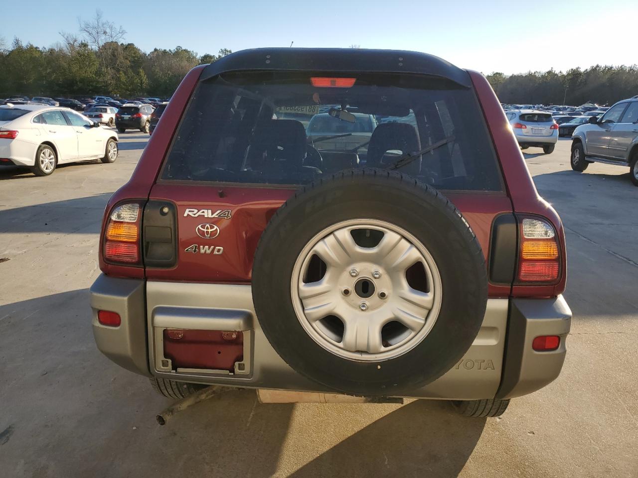 2000 Toyota RAV 4 VIN JT3HP10V6Y0239231 Copart auction photo, front end damage thumbnail 6