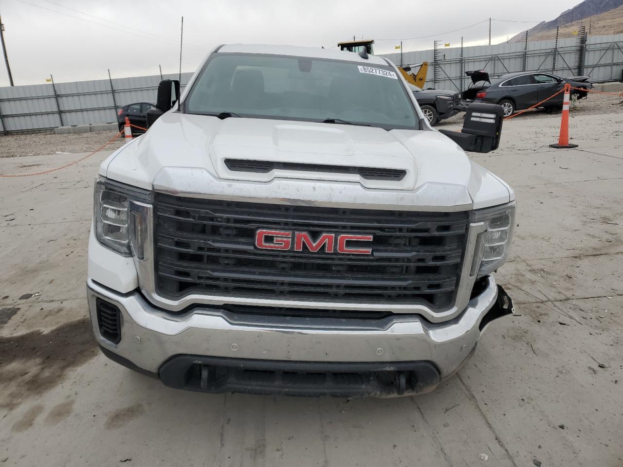 2020 GMC Sierra VIN 1GT29LE75LF169745 Copart auction photo, front end / side damage thumbnail 5