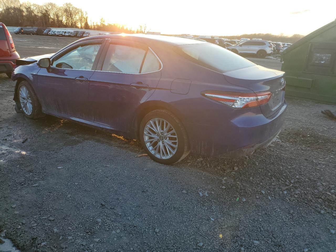 2018 Toyota Camry VIN 4T1B21HK0JU507453 Copart auction photo, front end / minor dent/scratches damage thumbnail 2