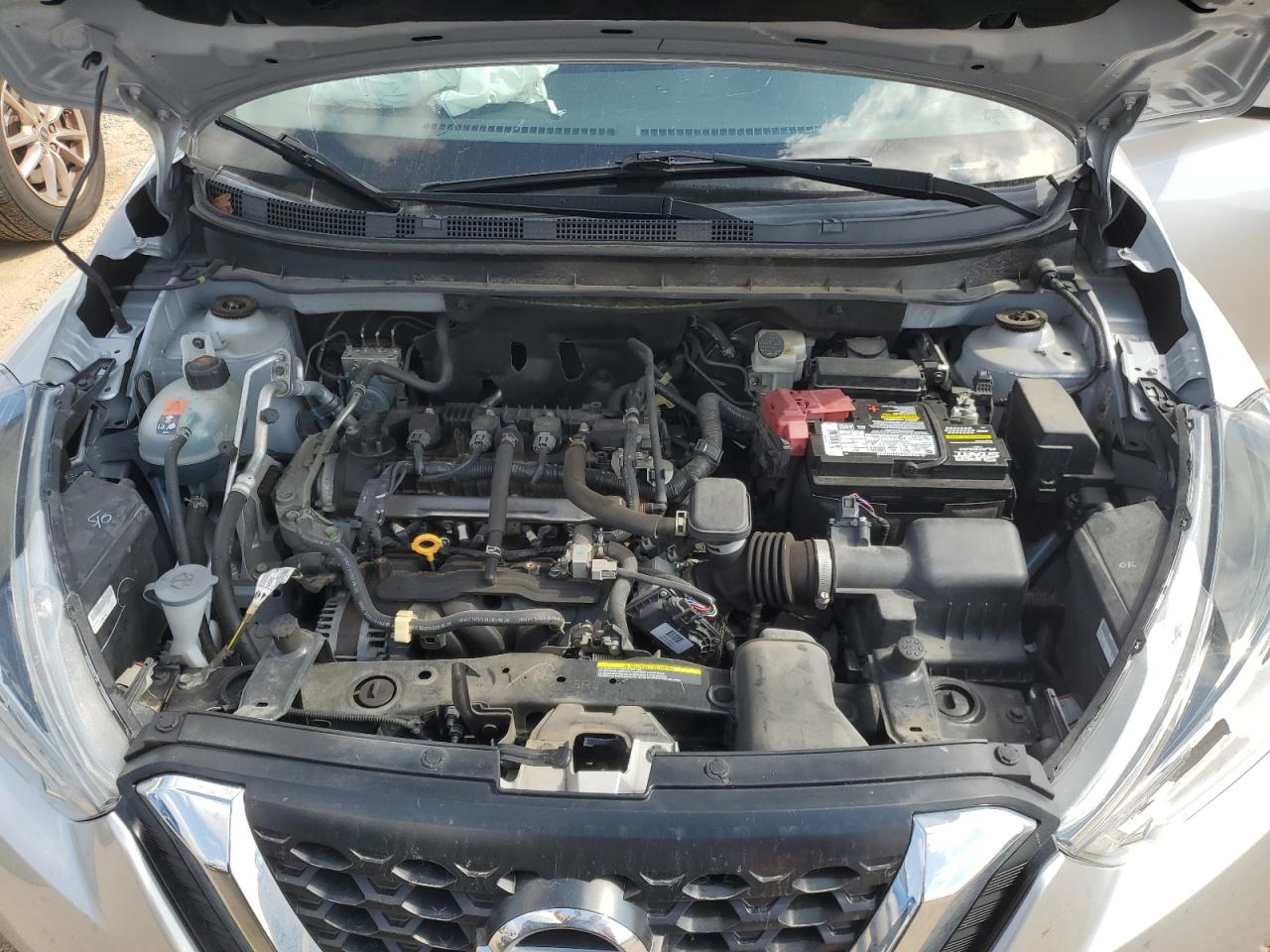 2019 Nissan Kicks VIN 3N1CP5CU8KL566422 Copart auction photo, side / minor dent/scratches damage thumbnail 13