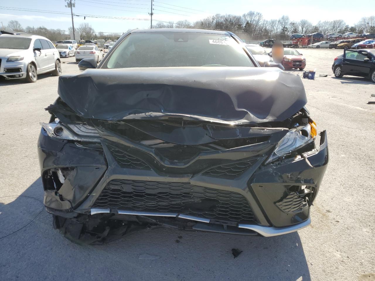 2021 Toyota Camry VIN 4T1K31AK7MU552224 Copart auction photo, front end / minor dent/scratches damage thumbnail 5