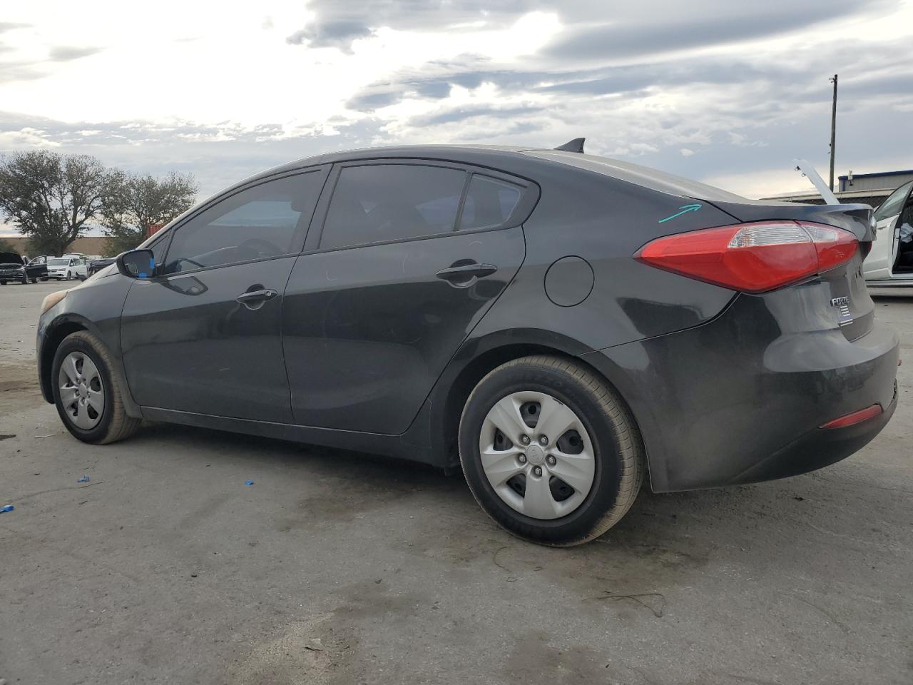 2014 KIA Forte VIN KNAFK4A67E5107844 Copart auction photo, rear end damage thumbnail 2