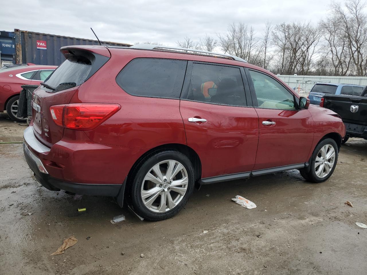 2018 Nissan Pathfinder VIN 5N1DR2MM6JC664170 Copart auction photo, front end damage thumbnail 3