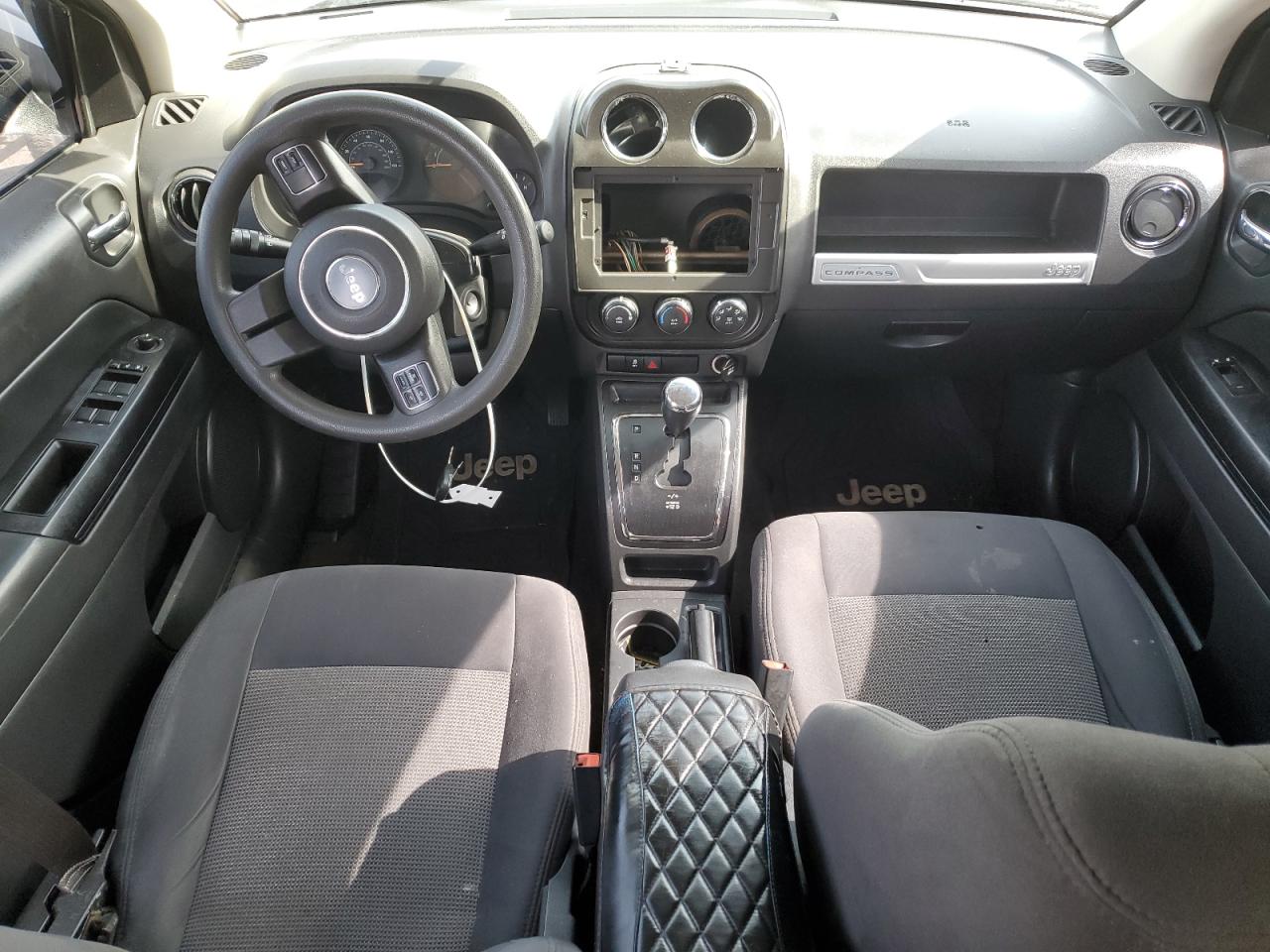 2015 Jeep Compass VIN 1C4NJCBA4FD334172 Copart auction photo, rear end / side damage thumbnail 8