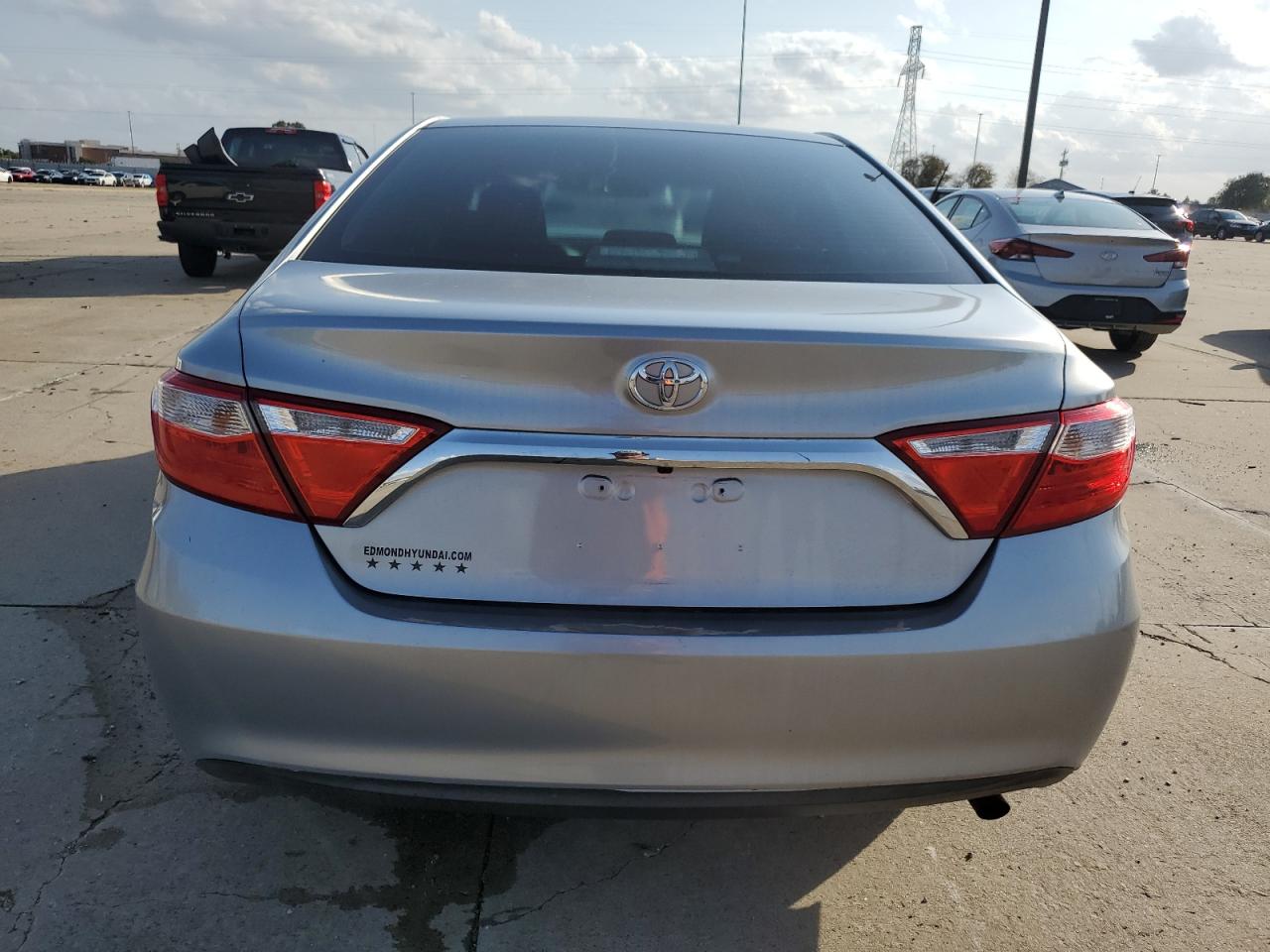 2015 Toyota Camry VIN 4T4BF1FK0FR452278 Copart auction photo, front end / minor dent/scratches damage thumbnail 6