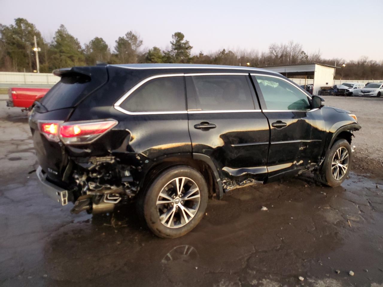 2016 Toyota Highlander VIN 5TDJKRFH2GS256258 Copart auction photo, all over damage thumbnail 3