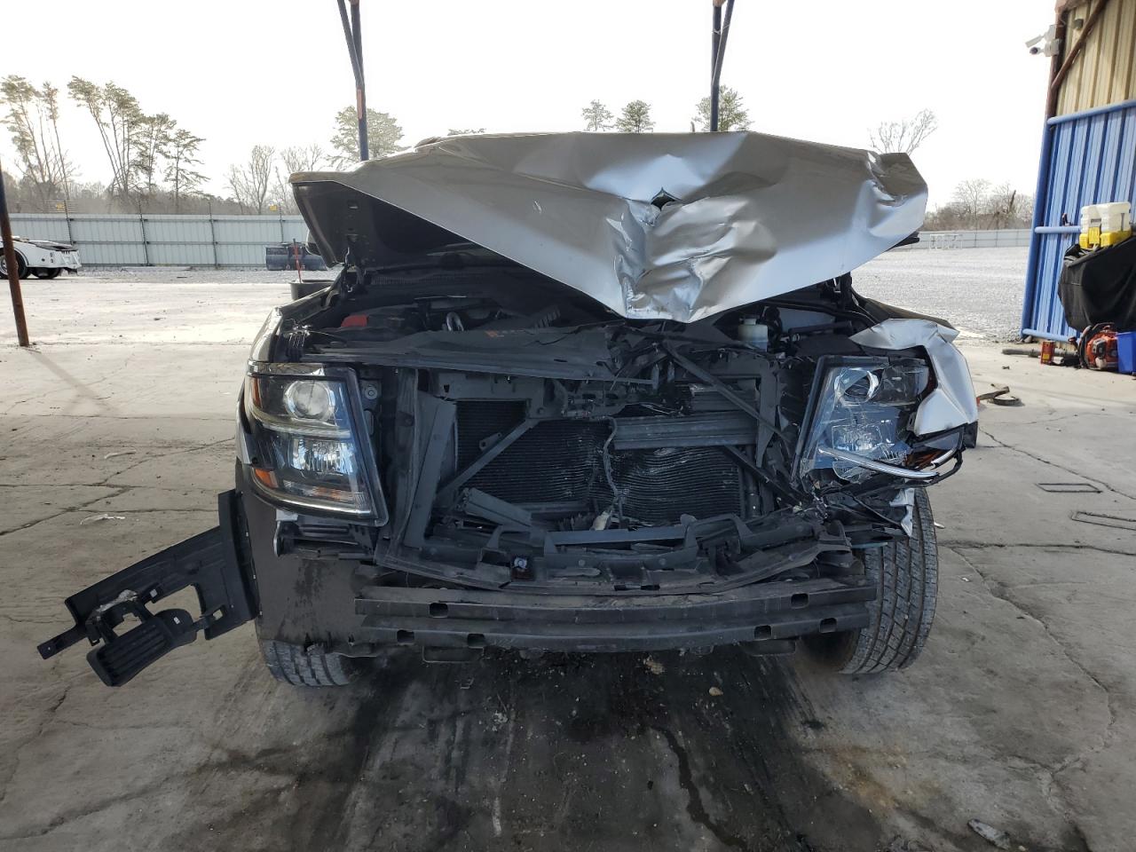 2019 Chevrolet Tahoe VIN 1GNSKBKC0KR343709 Copart auction photo, front end / minor dent/scratches damage thumbnail 5