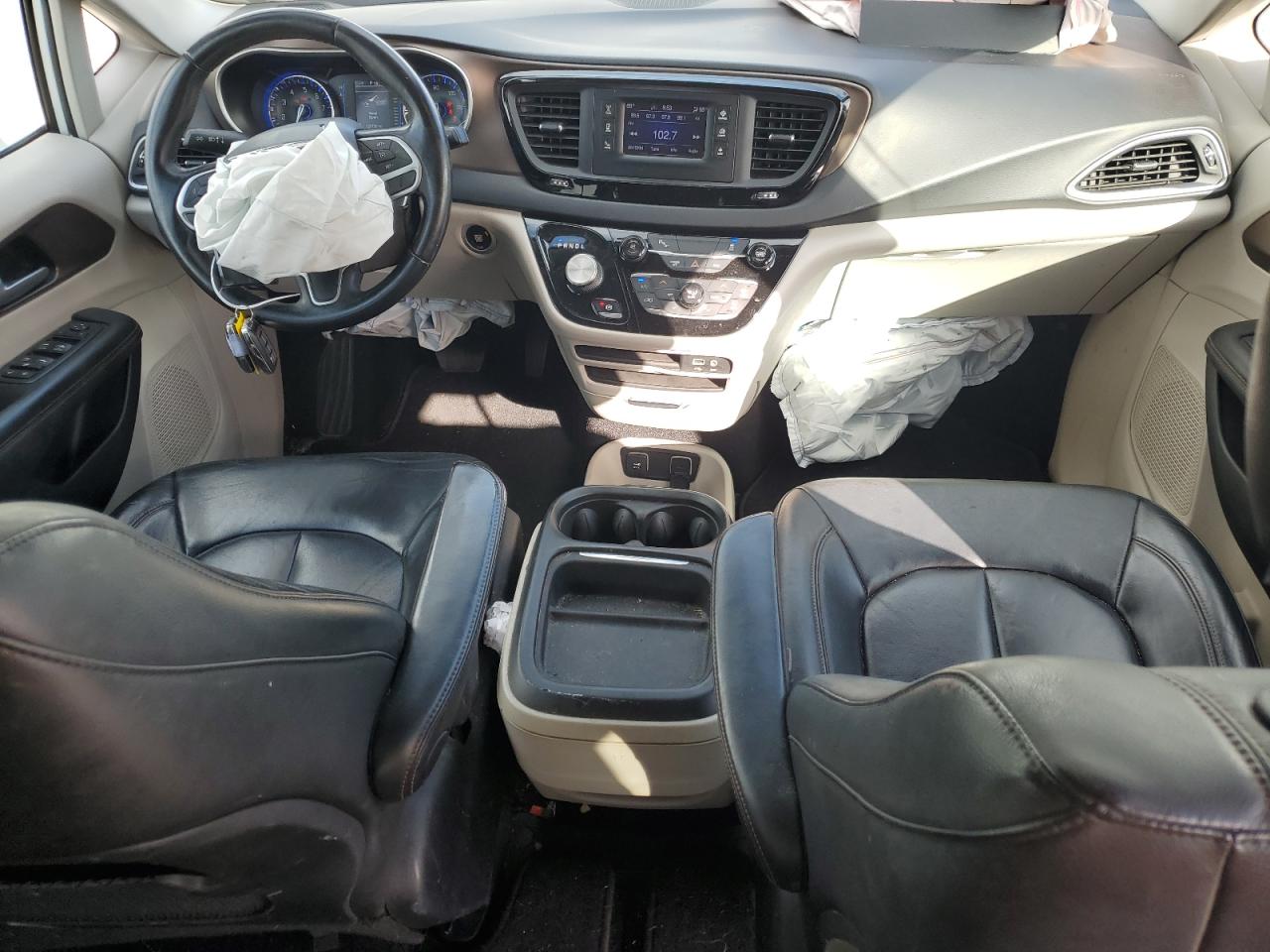 2017 Chrysler Pacifica VIN 2C4RC1BG4HR620771 Copart auction photo, front end damage thumbnail 8