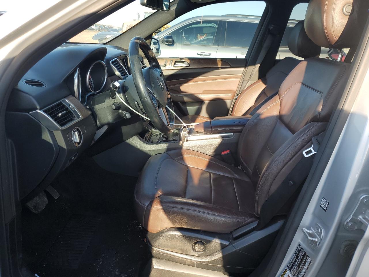2015 Mercedes-Benz M-klasse VIN 4JGDA5JB4FA565961 Copart auction photo, water/flood / minor dent/scratches damage thumbnail 7