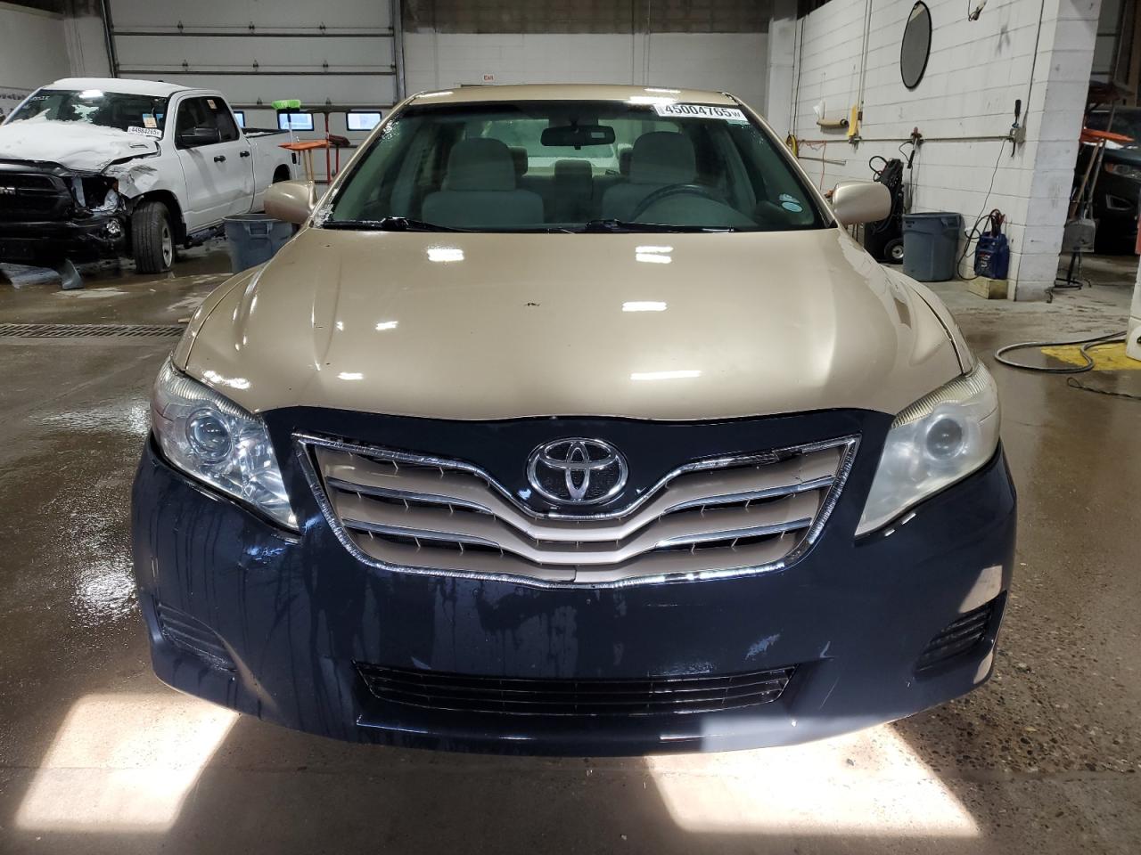 2011 Toyota Camry VIN 4T1BF3EKXBU117742 Copart auction photo, front end / rear end damage thumbnail 5