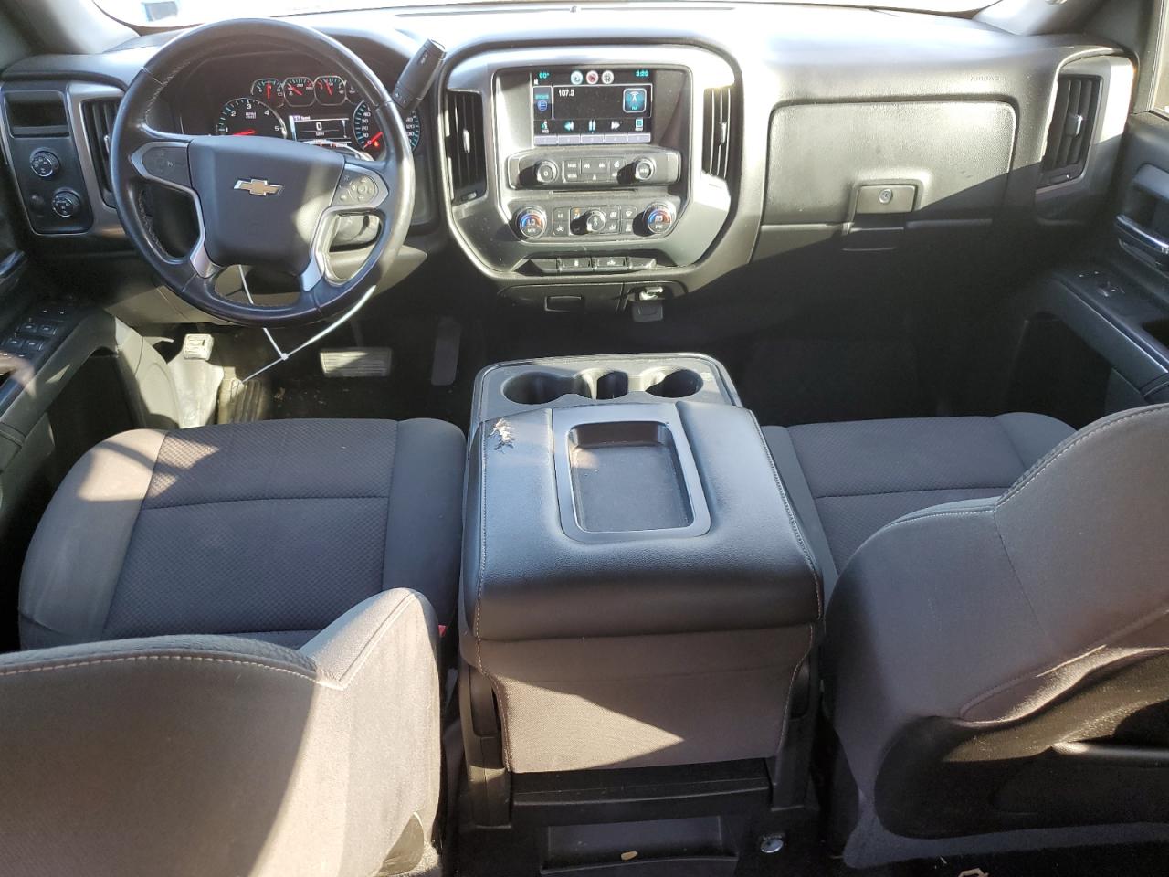 2015 Chevrolet Silverado VIN 3GCUKREC3FG202791 Copart auction photo, front end / minor dent/scratches damage thumbnail 8