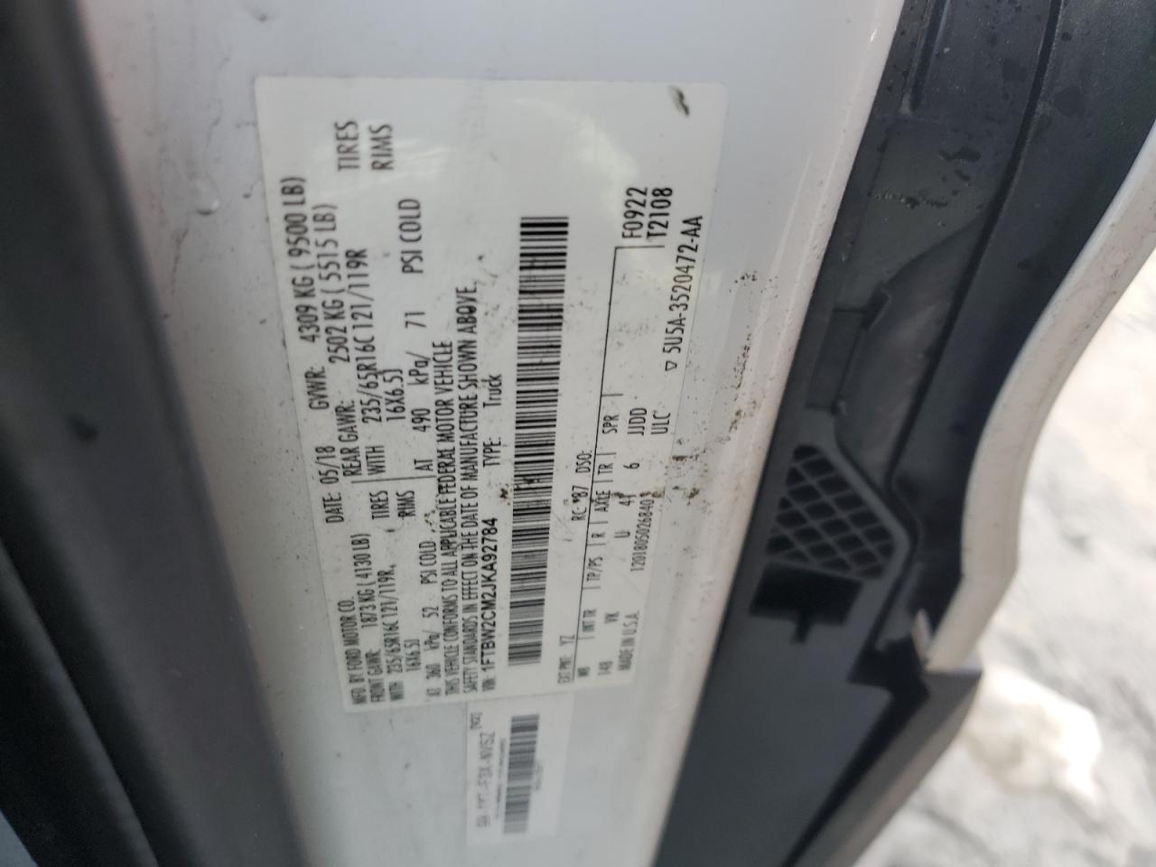 2018 Ford Transit VIN 1FTBW2CM2JKA92784 Copart auction photo, front end damage thumbnail 14