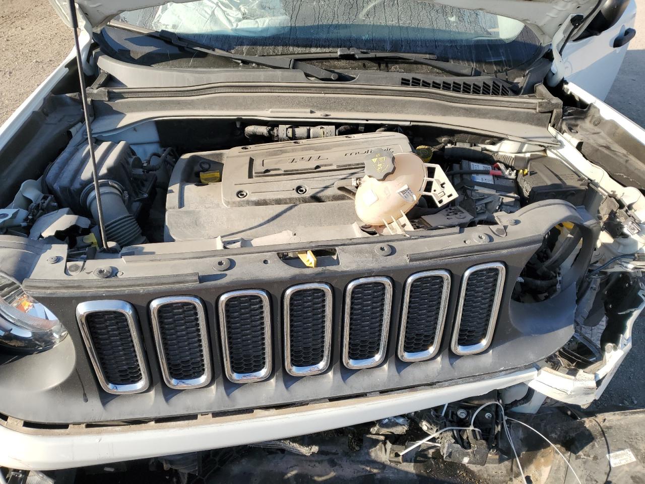 2015 Jeep Renegade VIN ZACCJBAH0FPB75997 Copart auction photo, front end / mechanical damage thumbnail 14
