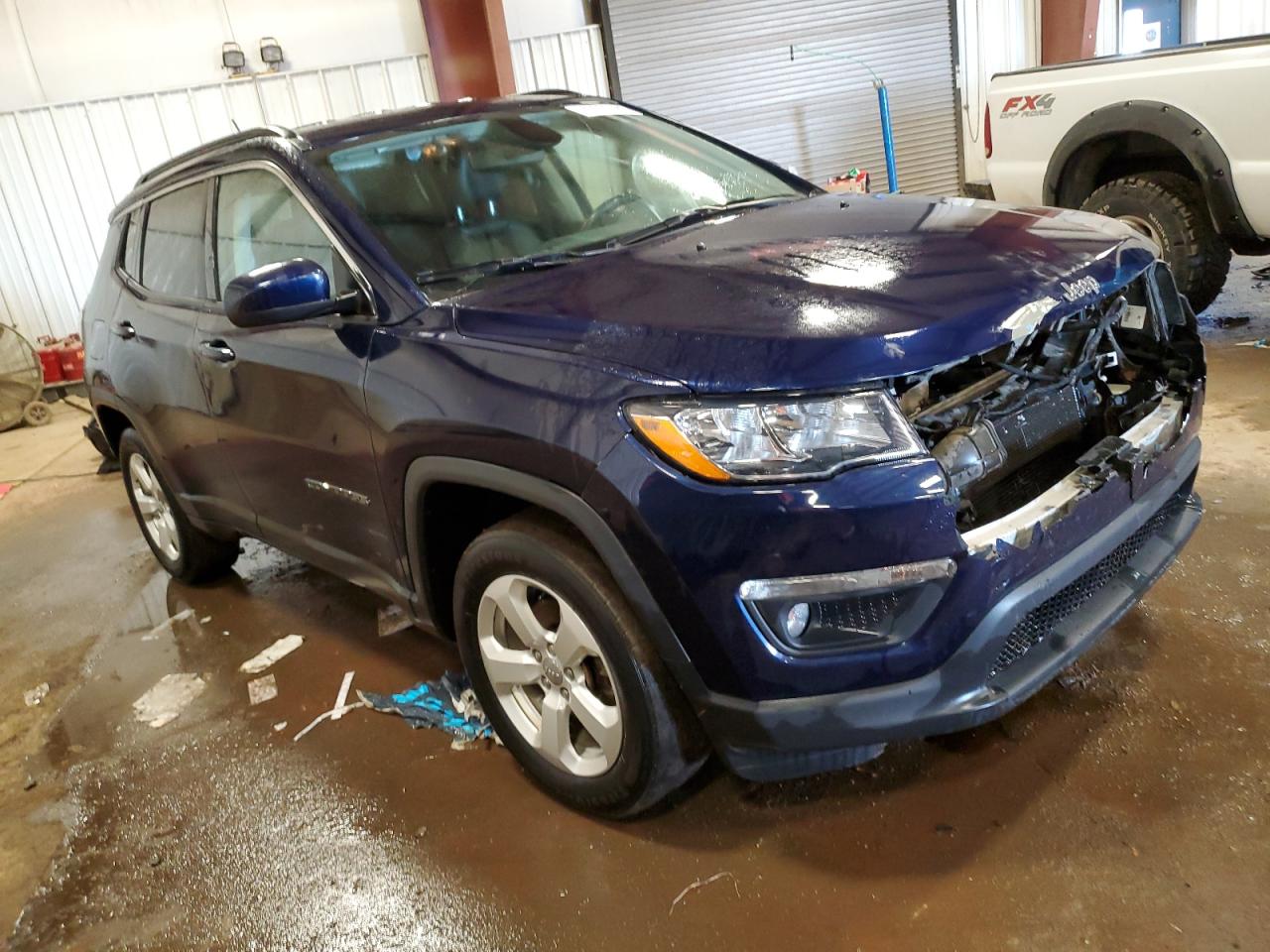 2019 Jeep Compass VIN 3C4NJDBB4KT602477 Copart auction photo, front end / mechanical damage thumbnail 4