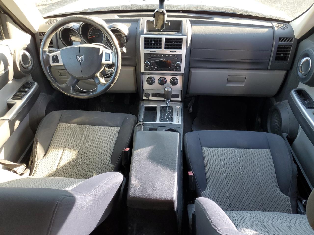 2010 Dodge Nitro VIN 1D4PT5GK5AW106990 Copart auction photo, front end / minor dent/scratches damage thumbnail 8