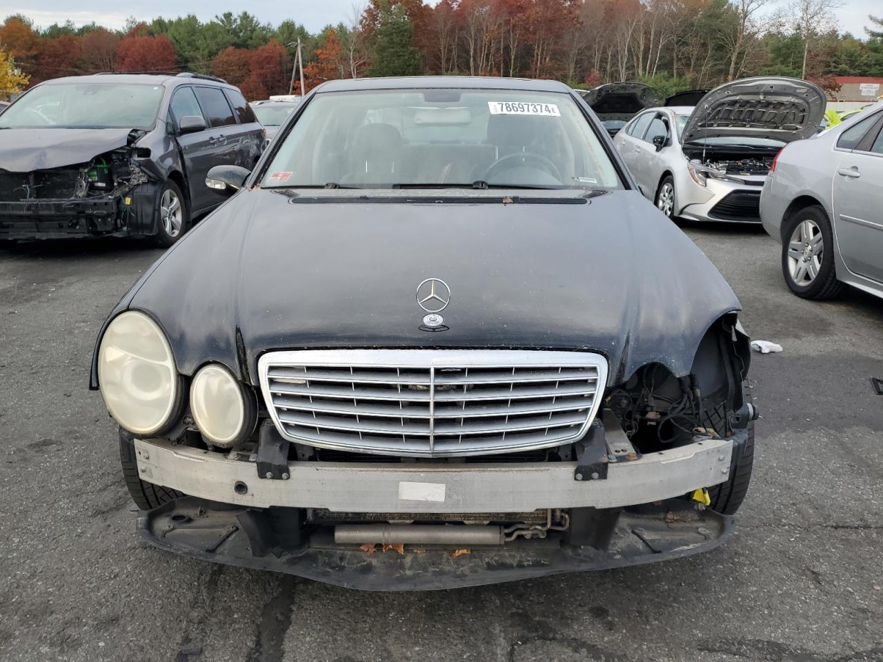 2006 Mercedes-Benz E-klasse VIN WDBUF56JX6A971781 Copart auction photo, side / front end damage thumbnail 5