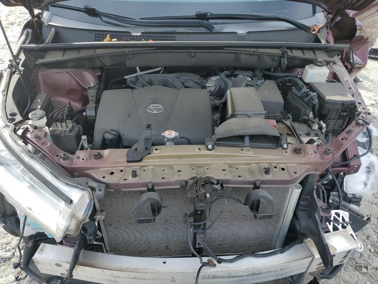 2019 Toyota Highlander VIN 5TDJZRFH6KS955185 Copart auction photo, front end damage thumbnail 12