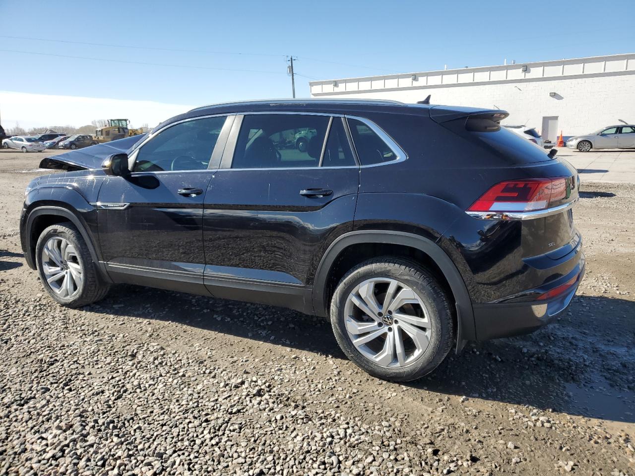 2021 Volkswagen Atlas VIN 1V2BC2CA5MC235030 Copart auction photo, front end / side damage thumbnail 2