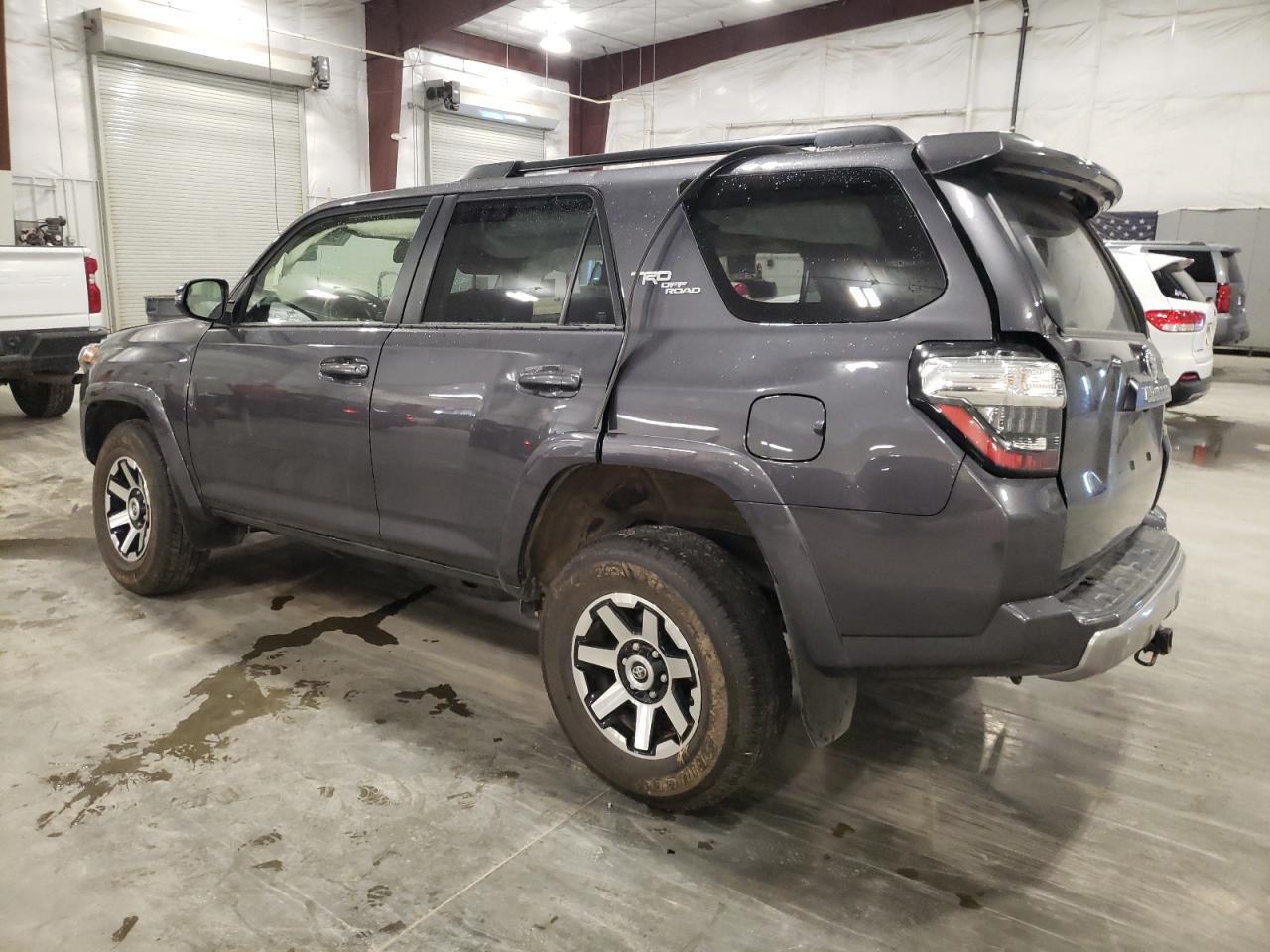 2021 Toyota 4Runner VIN JTERU5JR4M5864012 Copart auction photo, rollover damage thumbnail 2