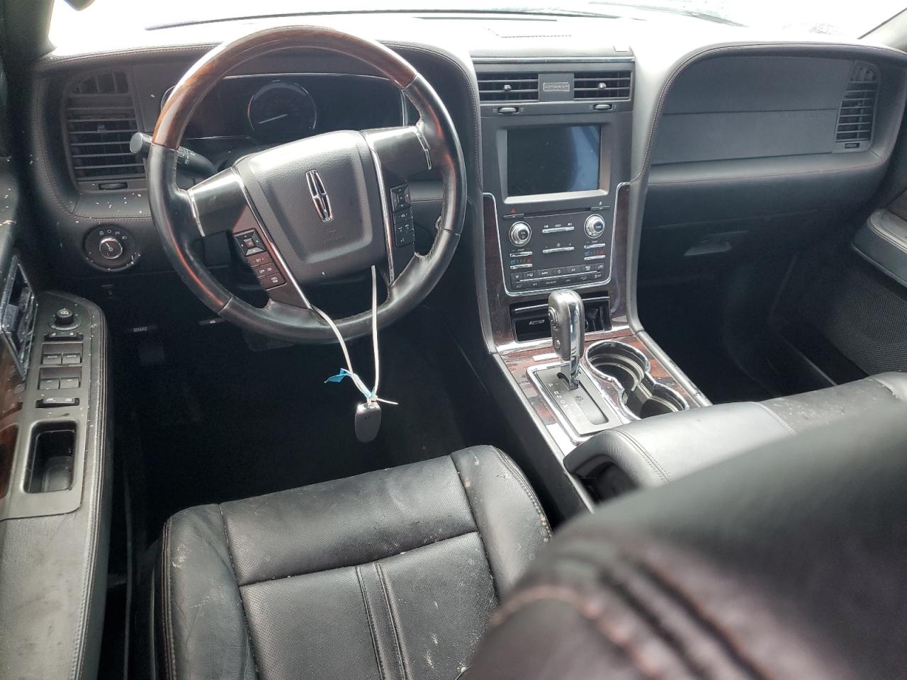 2016 Lincoln Navigator VIN 5LMJJ2LTXGEL10990 Copart auction photo, water/flood / minor dent/scratches damage thumbnail 8