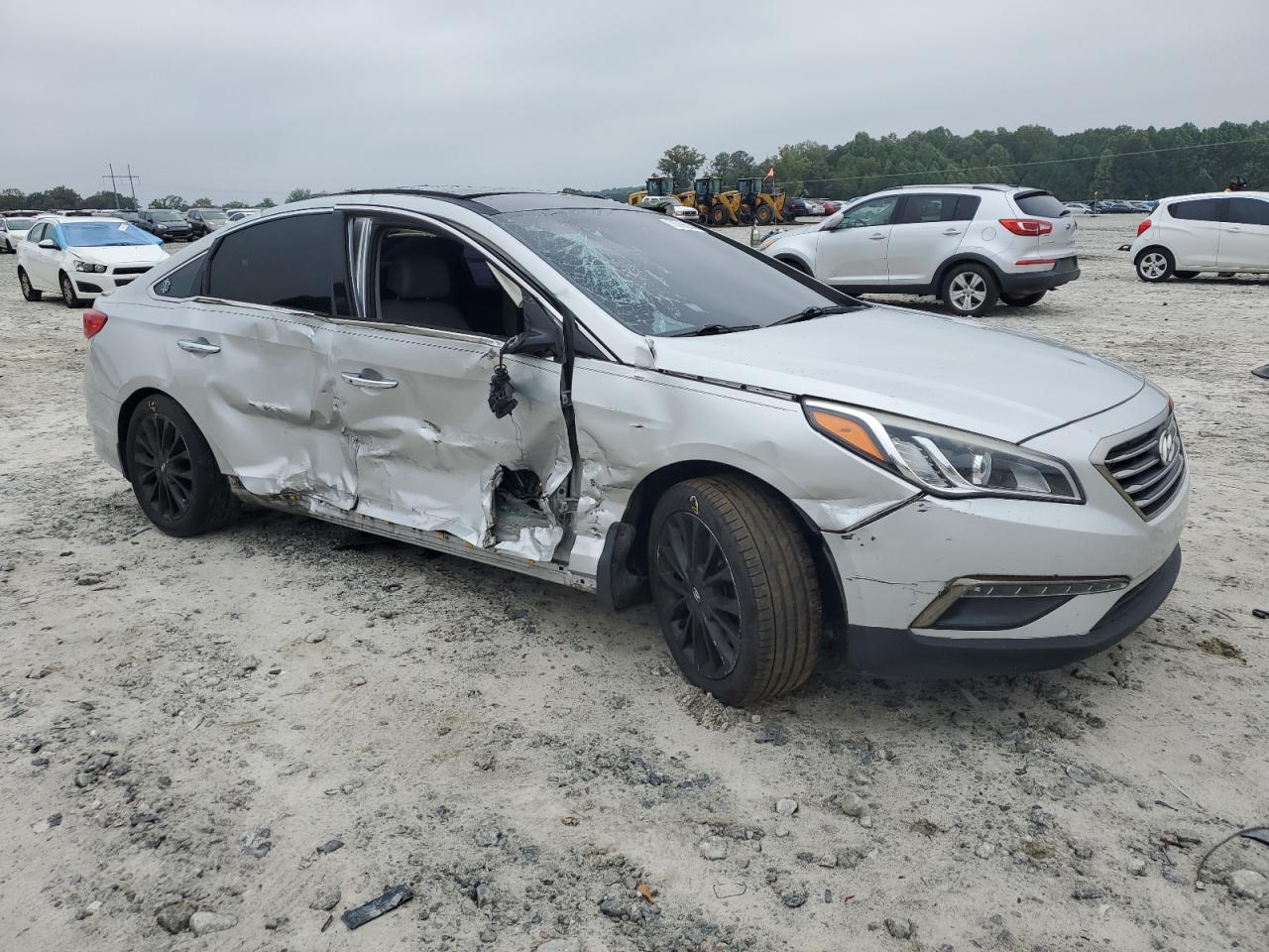 2015 Hyundai Sonata VIN 5NPE34AFXFH077087 Copart auction photo, all over damage thumbnail 4