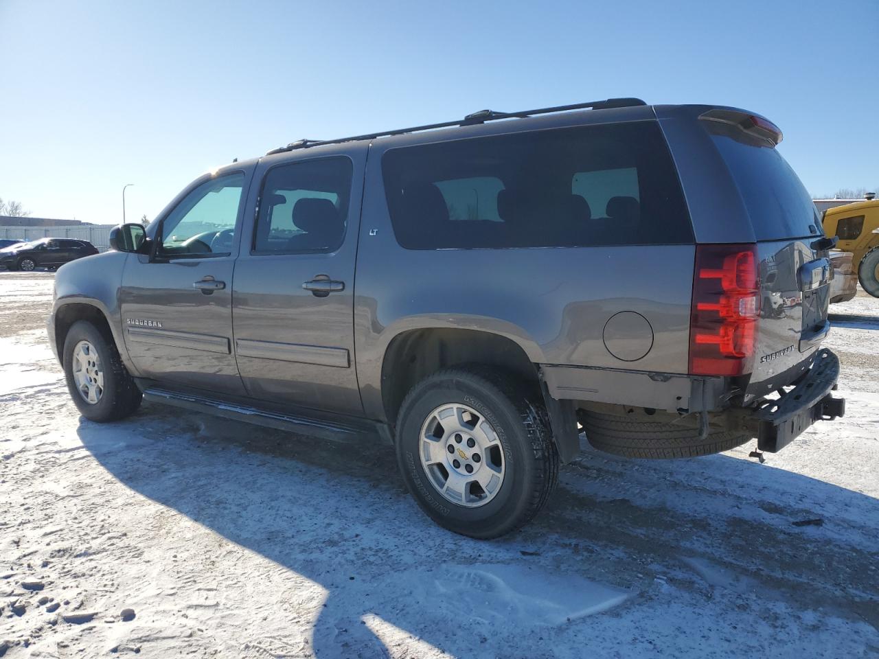 2013 Chevrolet Suburban VIN 1GNSKJE78DR144032 Copart auction photo, rear end / minor dent/scratches damage thumbnail 2