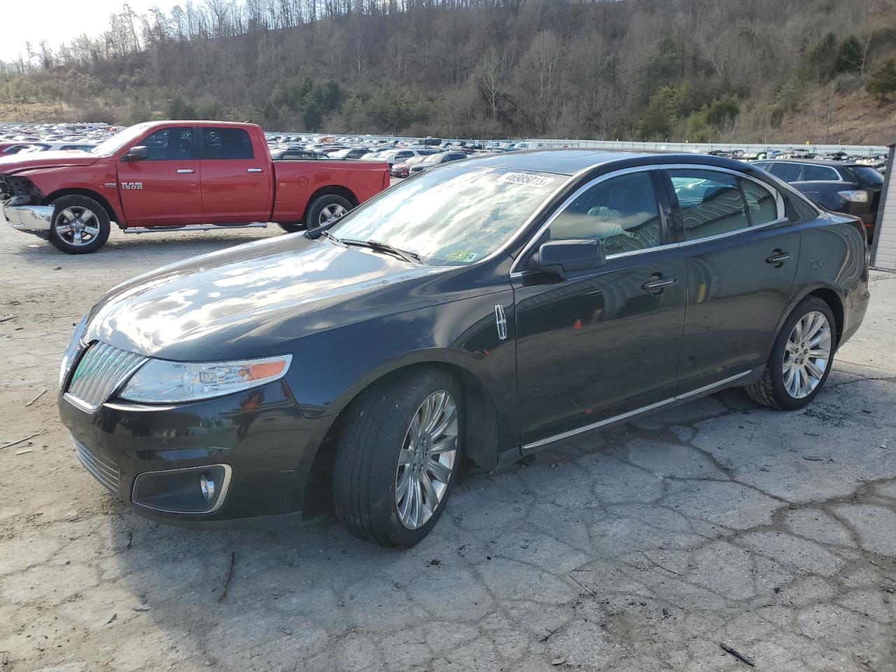2011 Lincoln MKS VIN 1LNHL9DR2BG602413