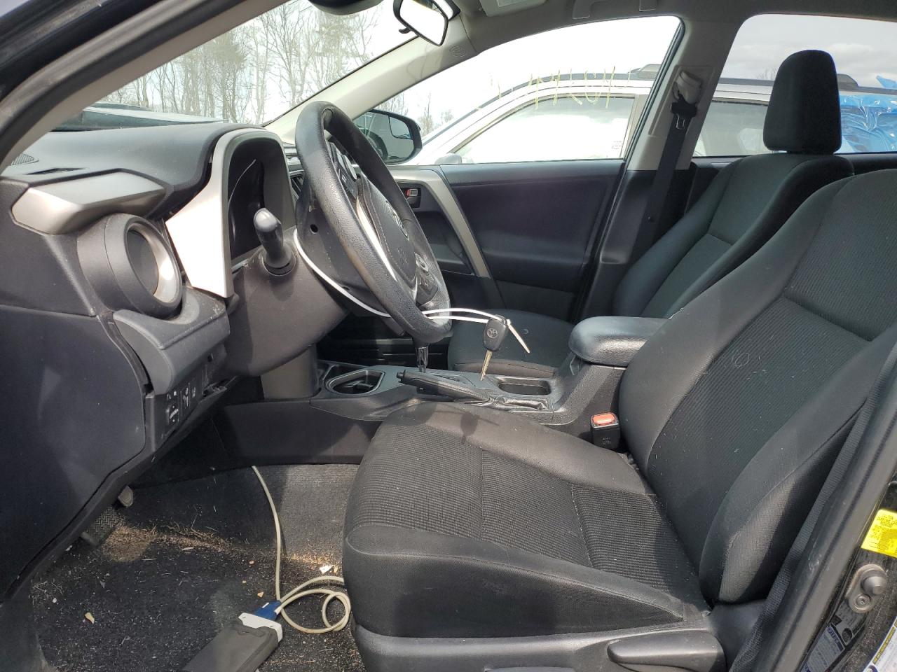 2017 Toyota RAV 4 VIN 2T3BFREV7HW631710 Copart auction photo, front end / minor dent/scratches damage thumbnail 7