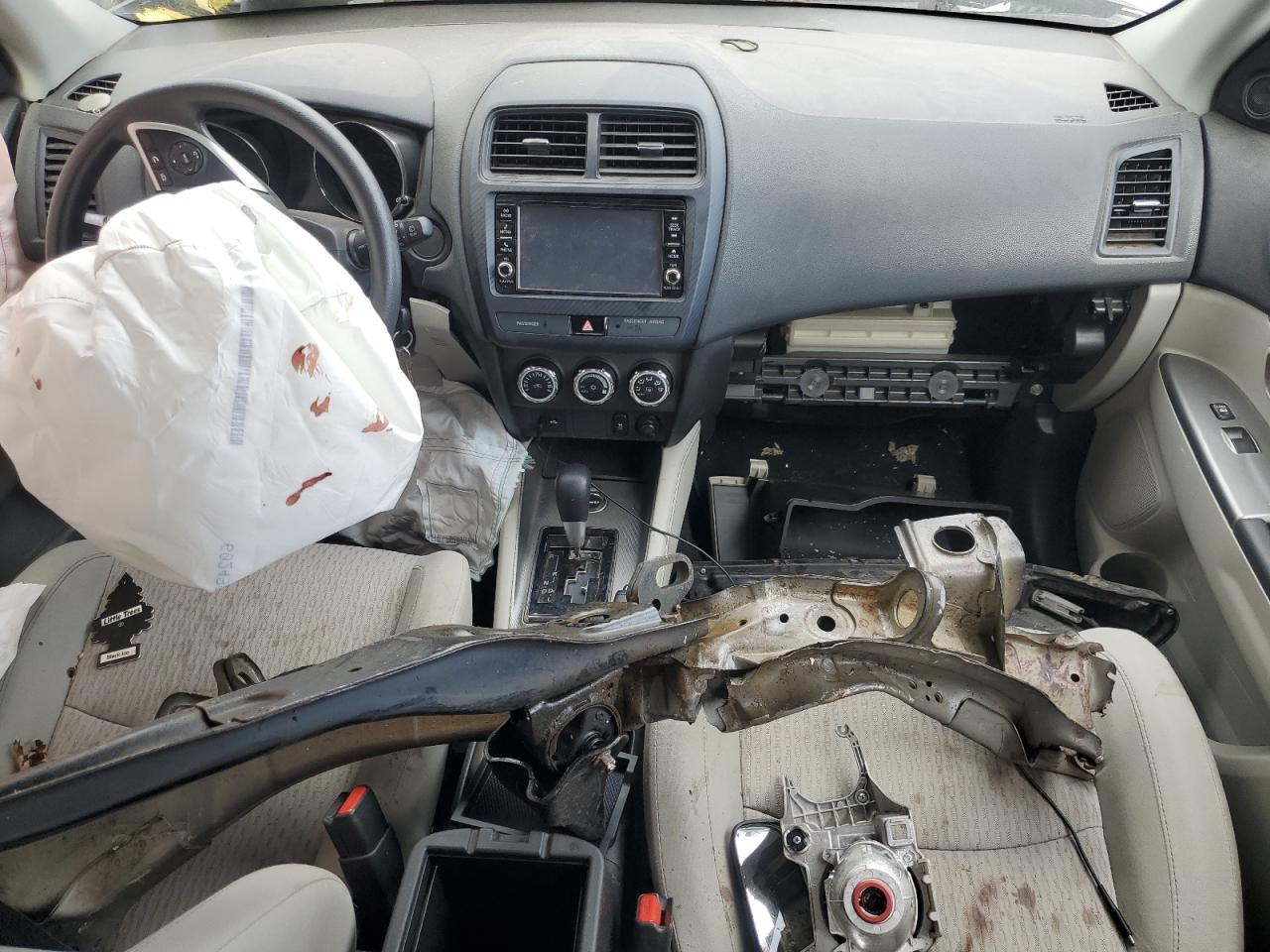 2019 Mitsubishi Outlander VIN JA4AR3AUXKU001739 Copart auction photo, all over damage thumbnail 8