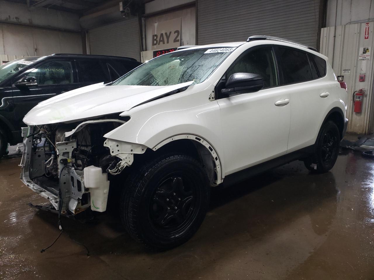 2015 Toyota RAV 4 VIN JTMBFREV8FJ041575