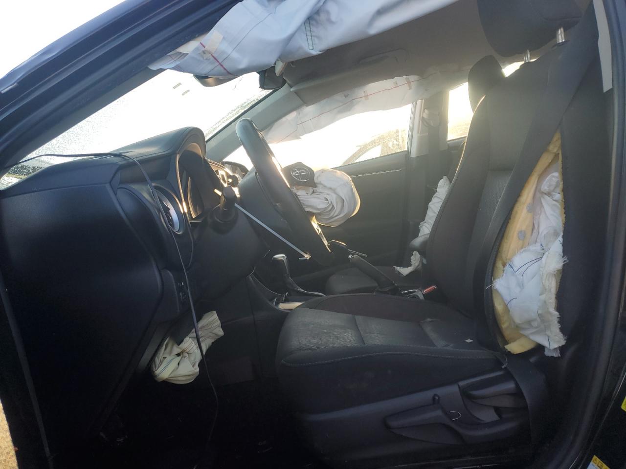 2017 Toyota Corolla VIN 2T1BURHEXHC956749 Copart auction photo, front end / minor dent/scratches damage thumbnail 7