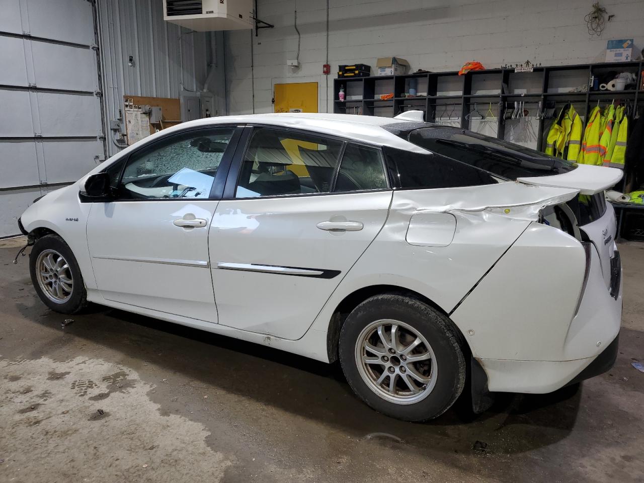 2018 Toyota Prius VIN JTDKARFU8J3063271 Copart auction photo, all over damage thumbnail 2