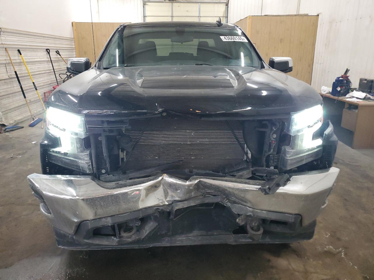 2019 Chevrolet Silverado VIN 3GCUYDED1KG100216 Copart auction photo, front end damage thumbnail 5