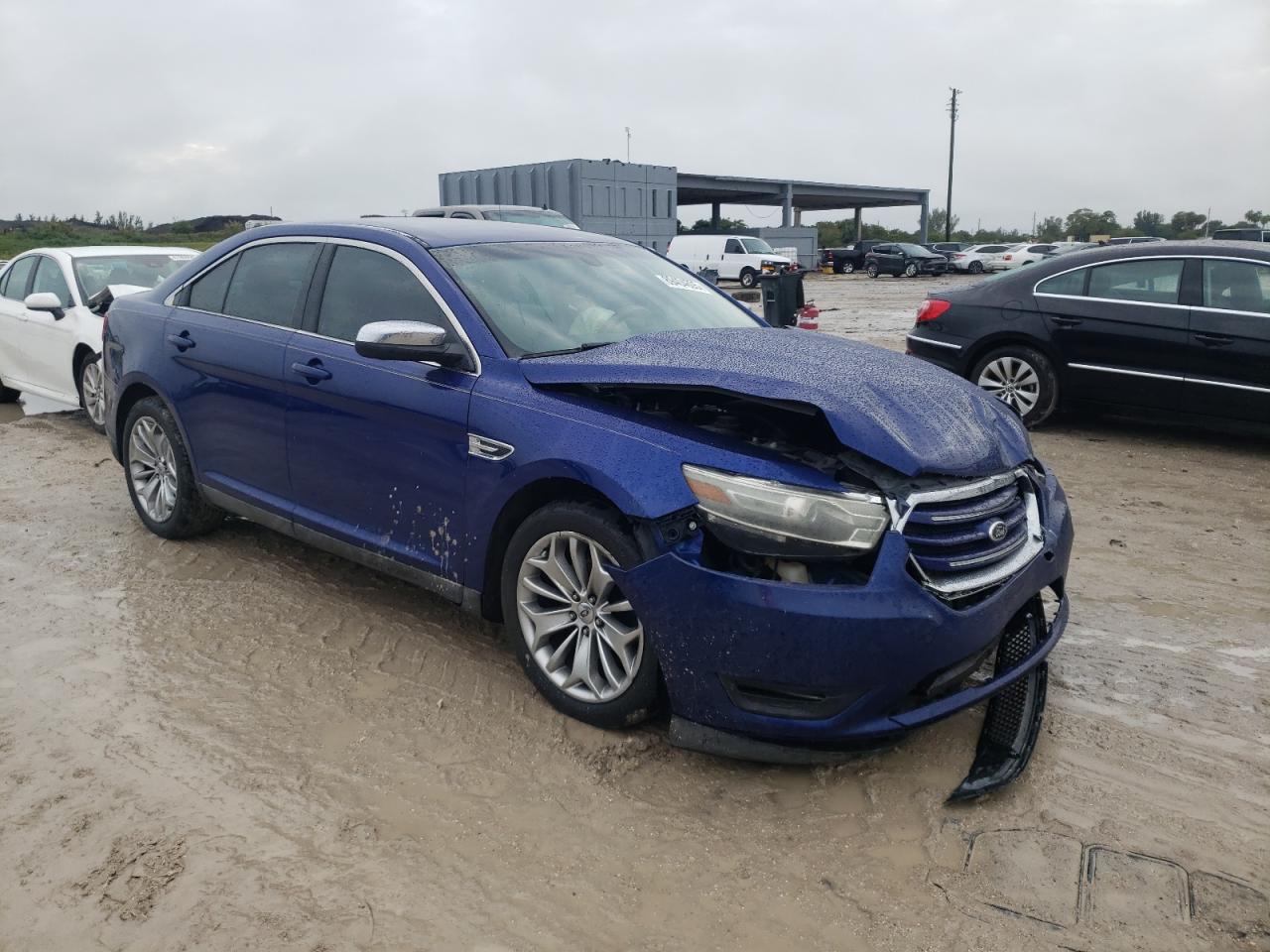 2013 Ford Taurus VIN 1FAHP2F89DG150425 Copart auction photo, front end / minor dent/scratches damage thumbnail 4
