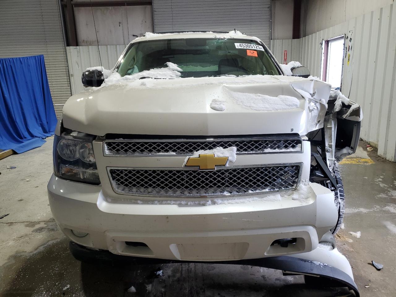 2013 Chevrolet Avalanche VIN 3GNTKGE75DG293943 Copart auction photo, front end damage thumbnail 5