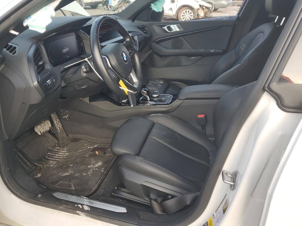 2022 BMW 2er VIN WBA73AK0XN7L08006 Copart auction photo, side / front end damage thumbnail 7