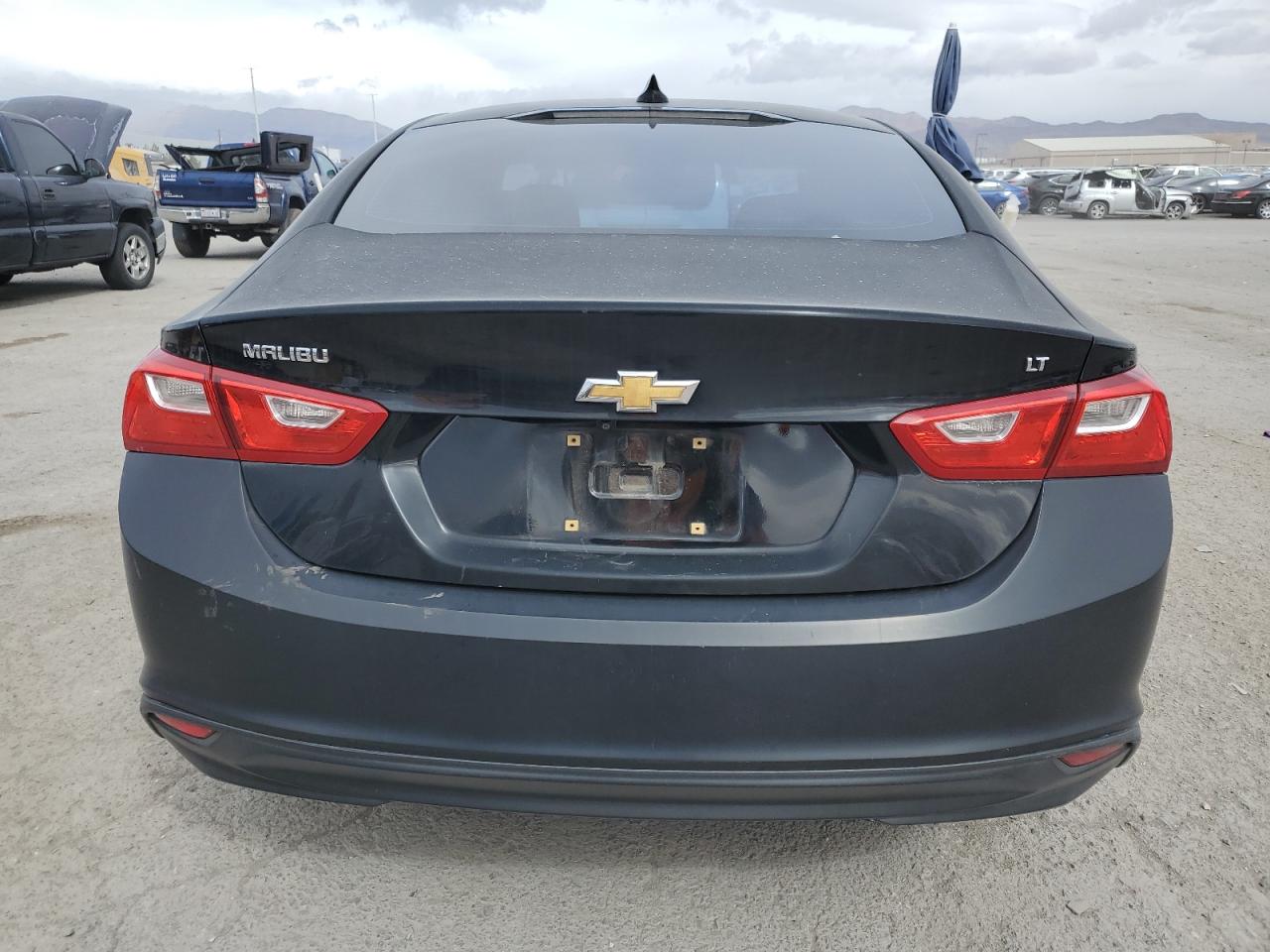 2018 Chevrolet Malibu VIN 1G1ZD5ST3JF128059 Copart auction photo, side / front end damage thumbnail 6